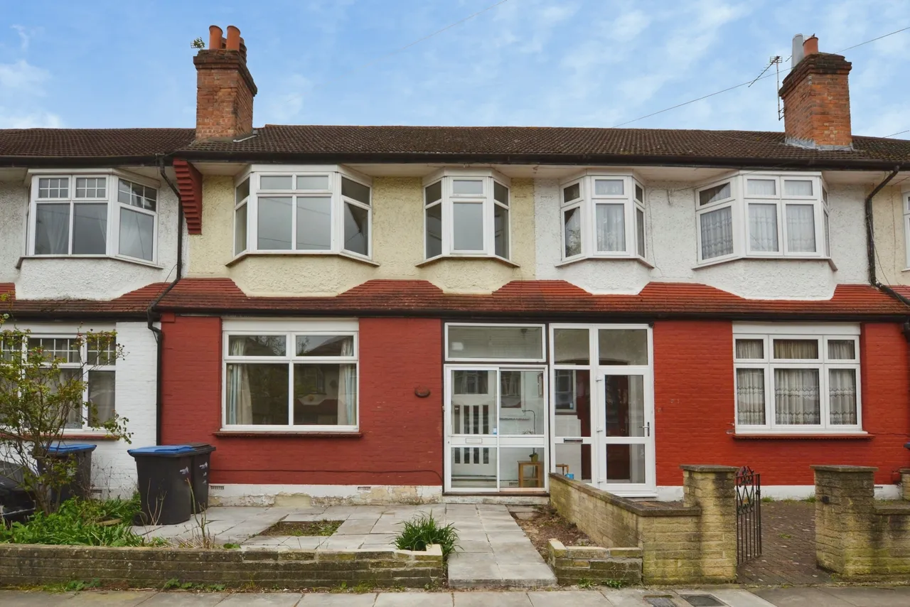 3 bed house for sale — Princes Avenue, Palmers Green, London, N13