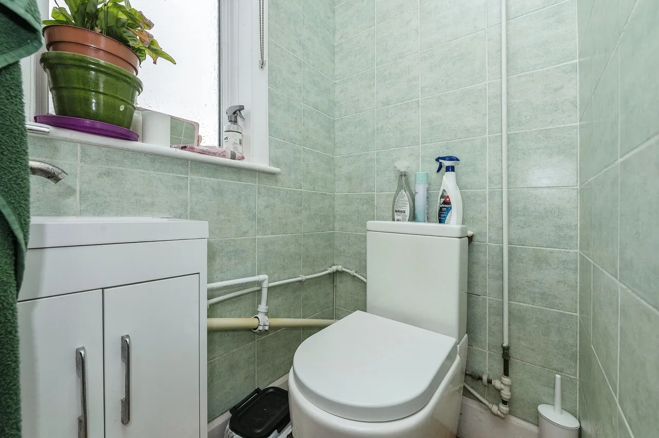 Thornhill Road, Luton, Bedfordshire, LU4, photo 12