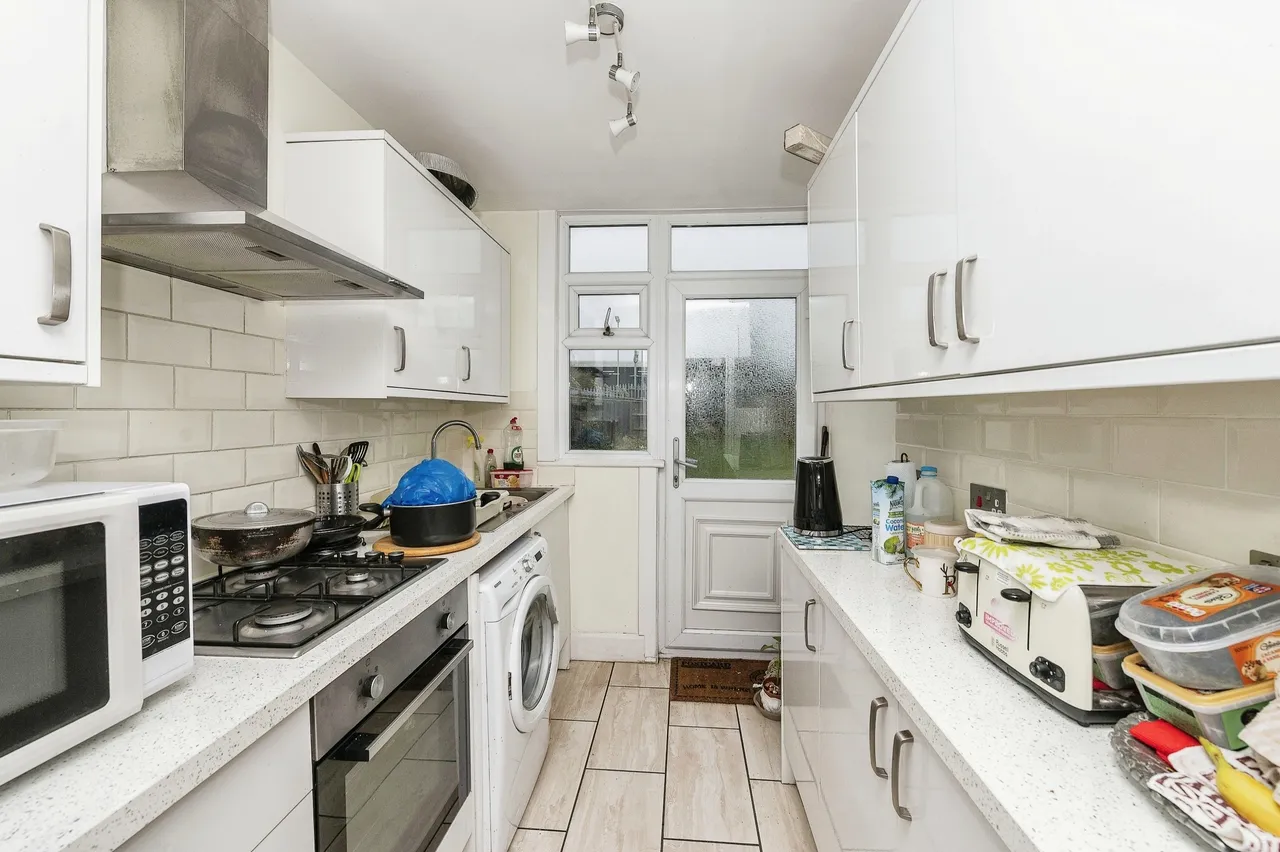 Thornhill Road, Luton, Bedfordshire, LU4, photo 8