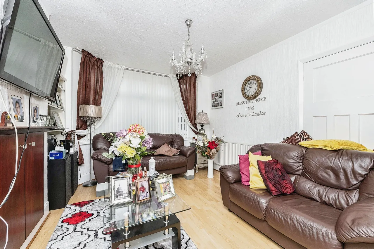 Thornhill Road, Luton, Bedfordshire, LU4, photo 2