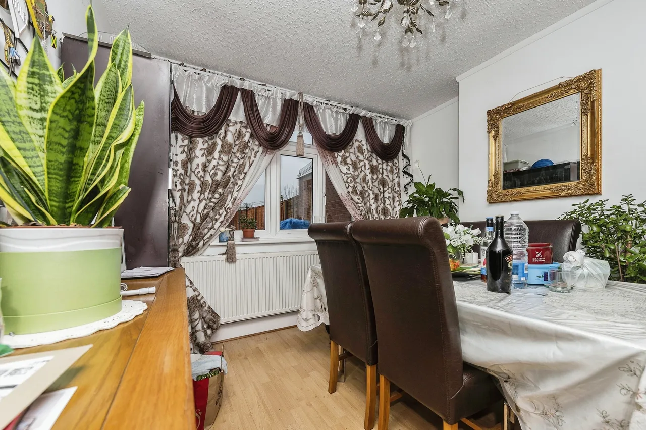 Thornhill Road, Luton, Bedfordshire, LU4, photo 5