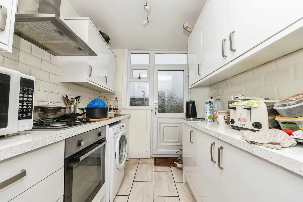 Thornhill Road, Luton, Bedfordshire, LU4, photo 7