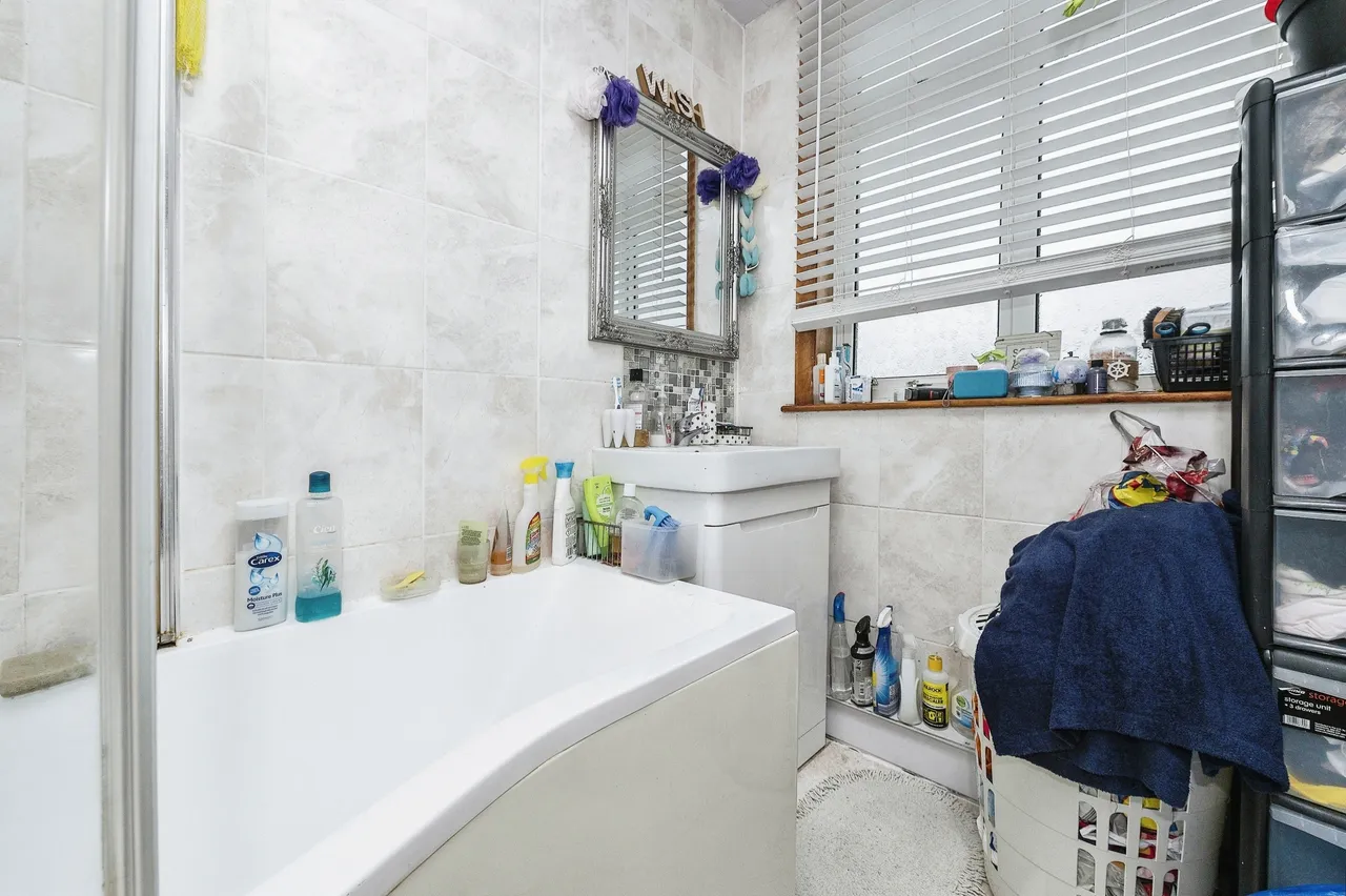 Thornhill Road, Luton, Bedfordshire, LU4, photo 11