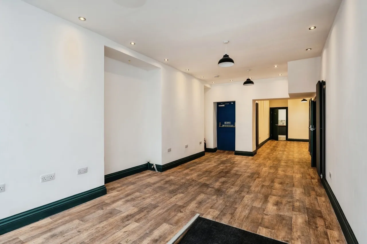 St. Teilo Street, Pontarddulais, SA4, photo 2