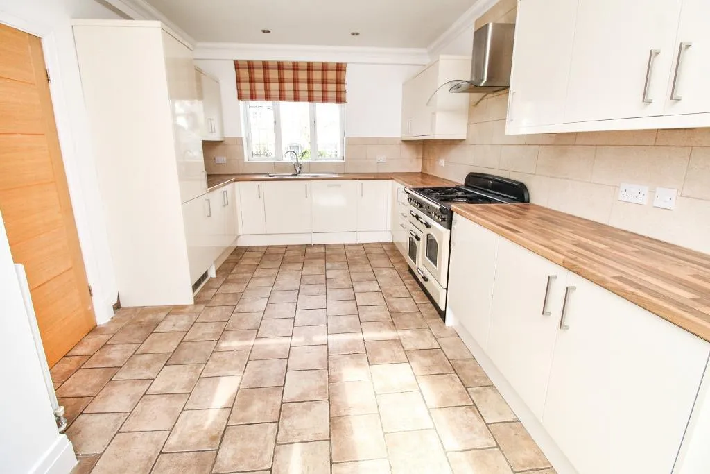 Middleton Crescent, Beeston, NG9, photo 5