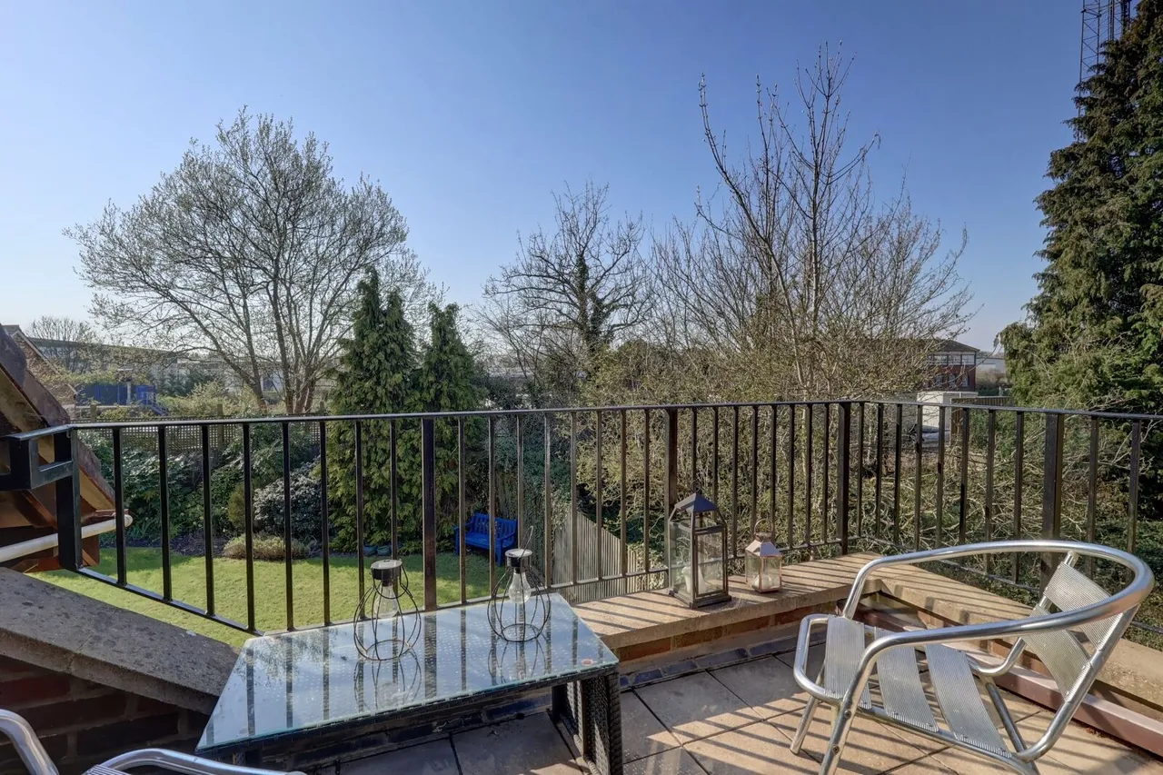 Milton Gardens, Princes Risborough, HP27, photo 10