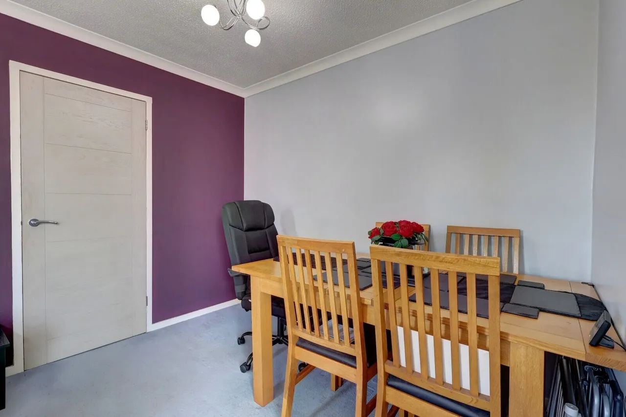 Milton Gardens, Princes Risborough, HP27, photo 12