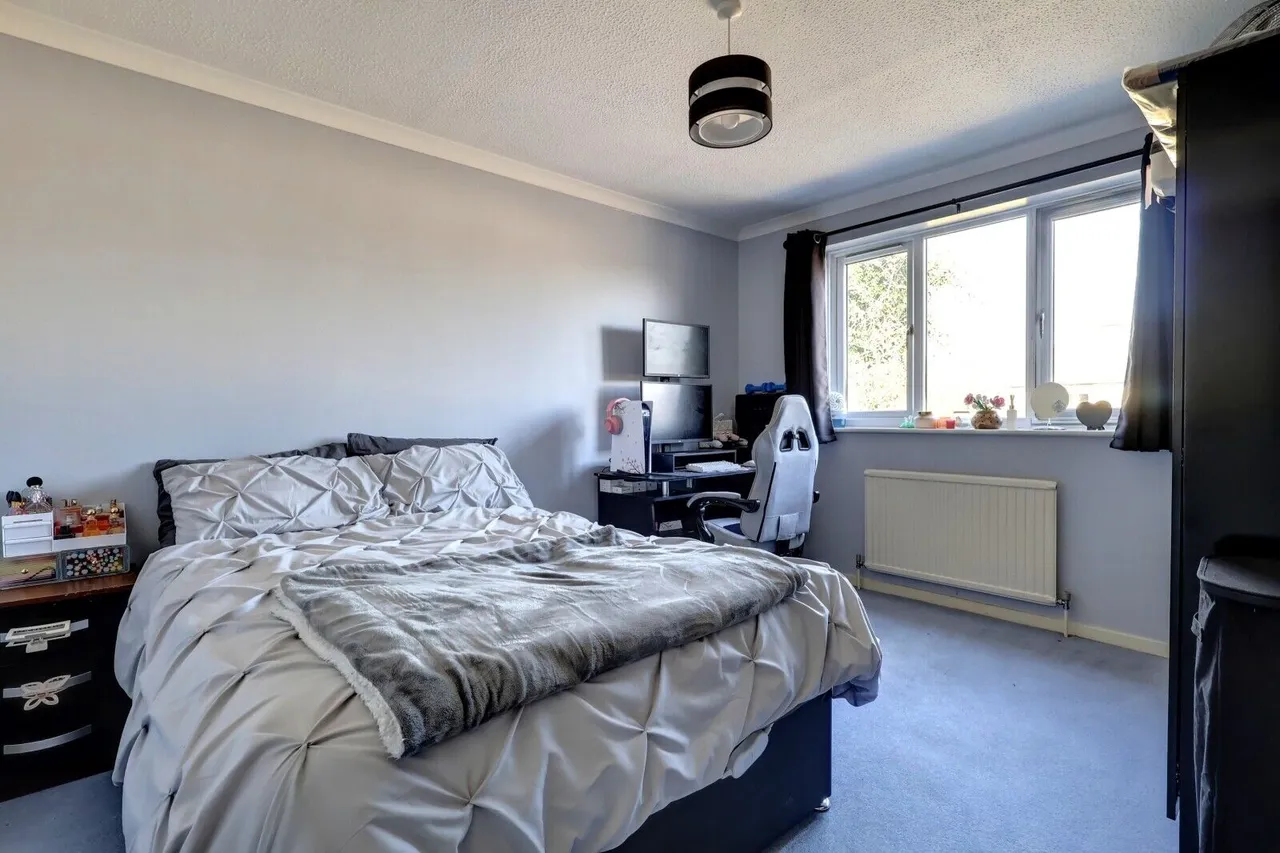 Milton Gardens, Princes Risborough, HP27, photo 9