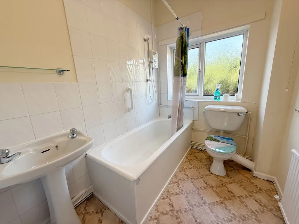Denton Avenue, Grantham, photo 6