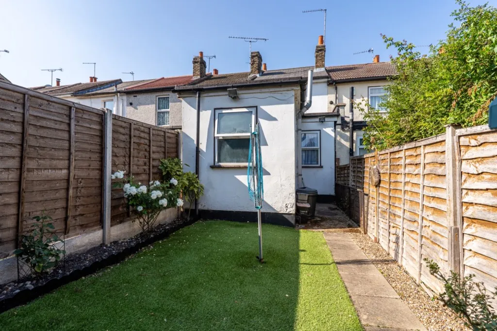 Lower Range Road, Gravesend, DA12, photo 13