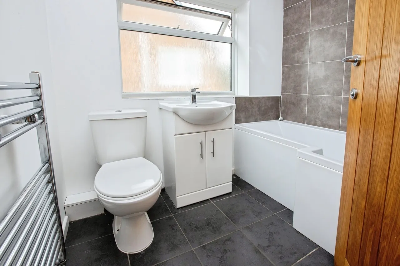 Cowpes Close, SUTTON-IN-ASHFIELD, Nottinghamshire, NG17, photo 16