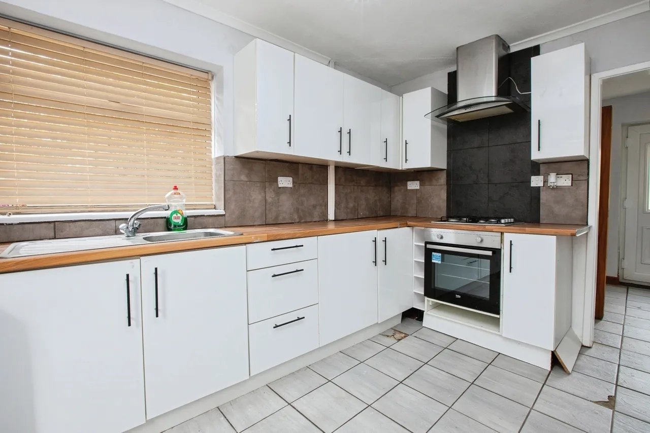 Cowpes Close, SUTTON-IN-ASHFIELD, Nottinghamshire, NG17, photo 4