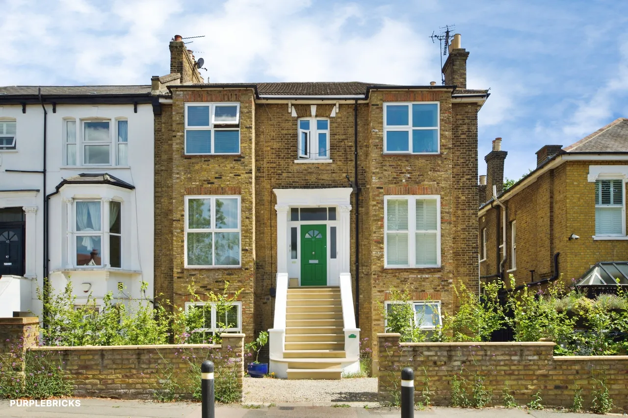 1 bed flat for sale, Hermon Hill, London, E11