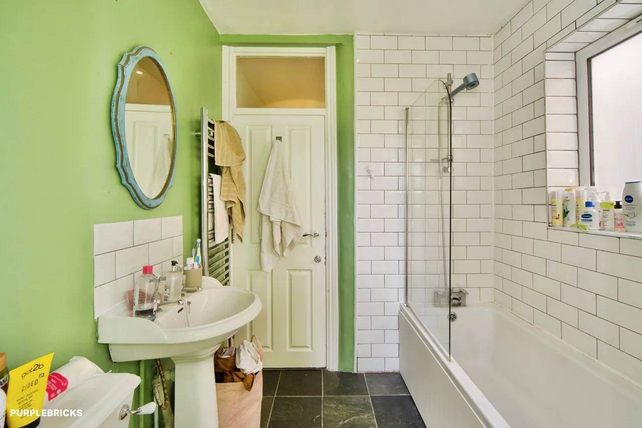 Hermon Hill, London, E11, photo 16