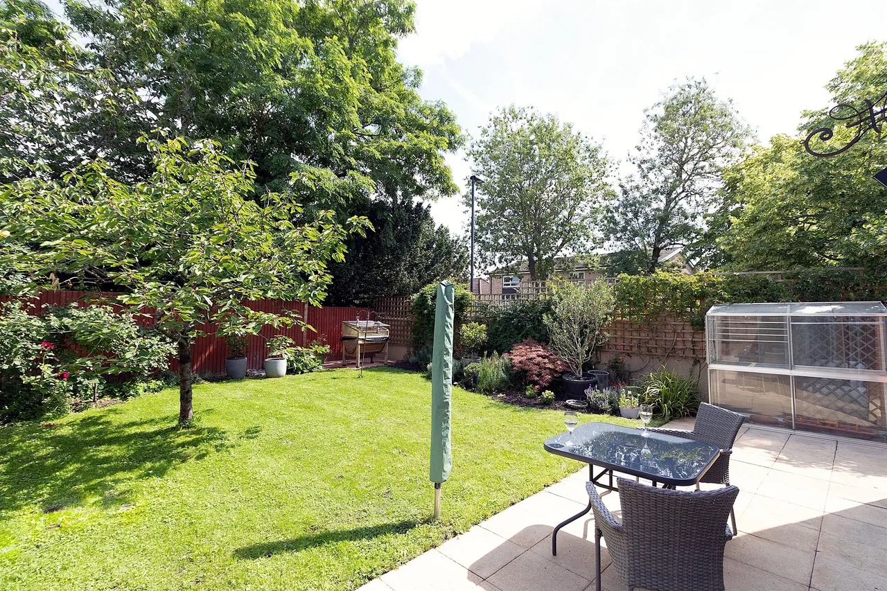 Temple Grove, Enfield, EN2, photo 17