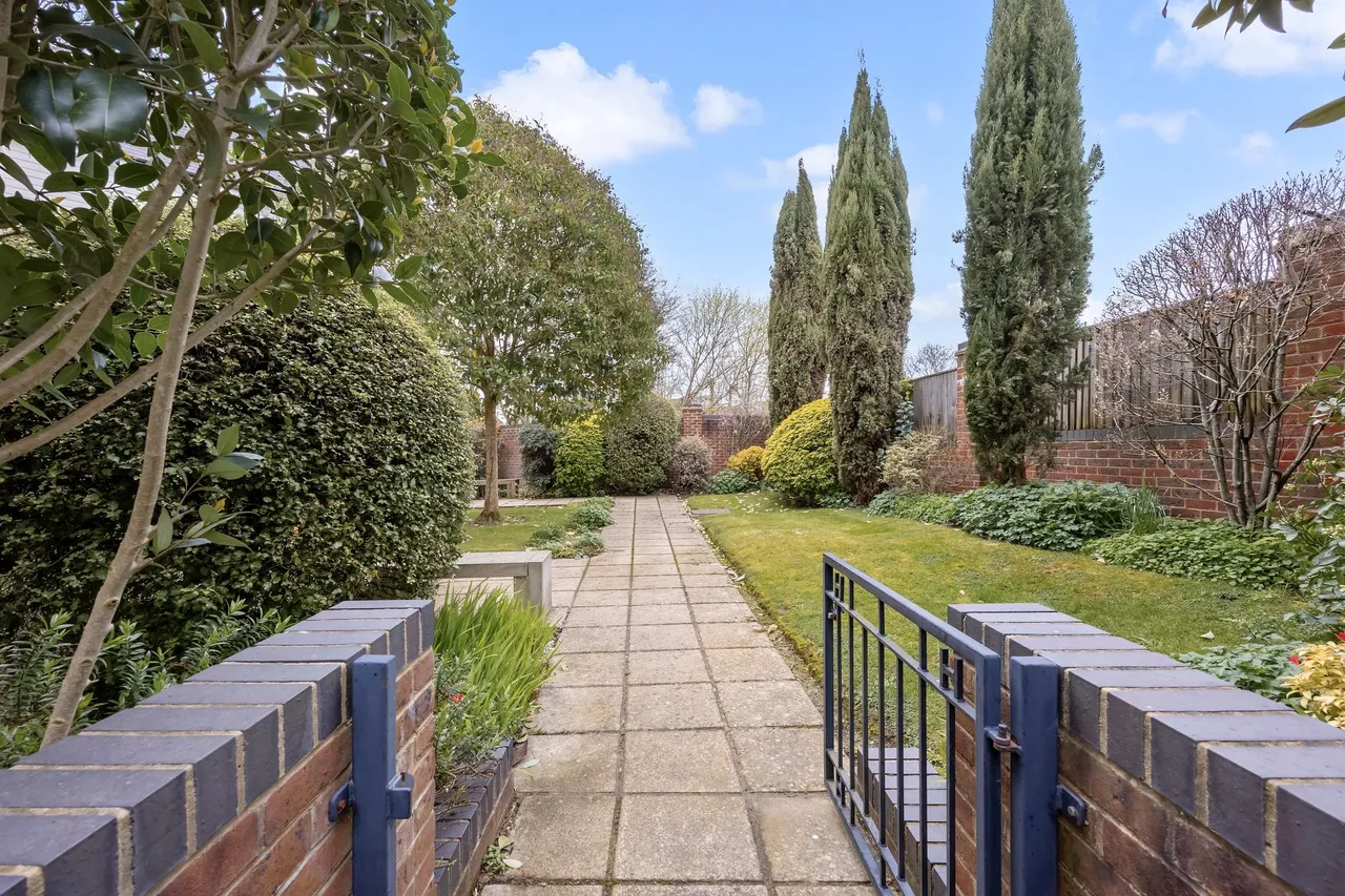 Blackbridge Lane, Horsham, RH12, photo 17