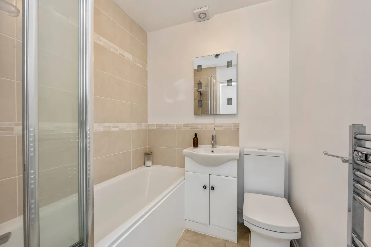 Blackbridge Lane, Horsham, RH12, photo 13