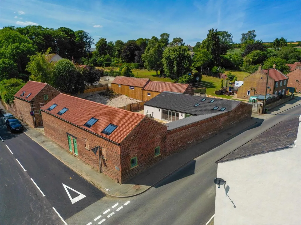 Manor Barn, Foxholes, YO25, photo 2