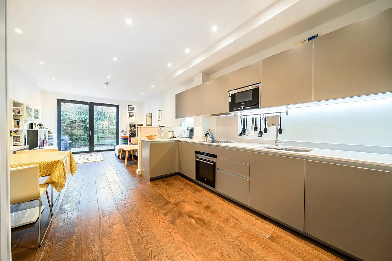 Hawthorne Crescent, SE10, photo 2