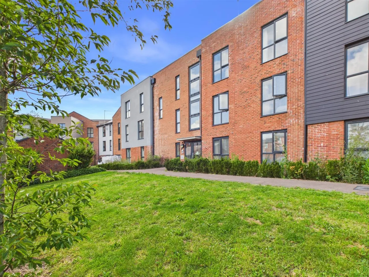 1 bed flat for sale, Burrows Close, Gloucester, GL2