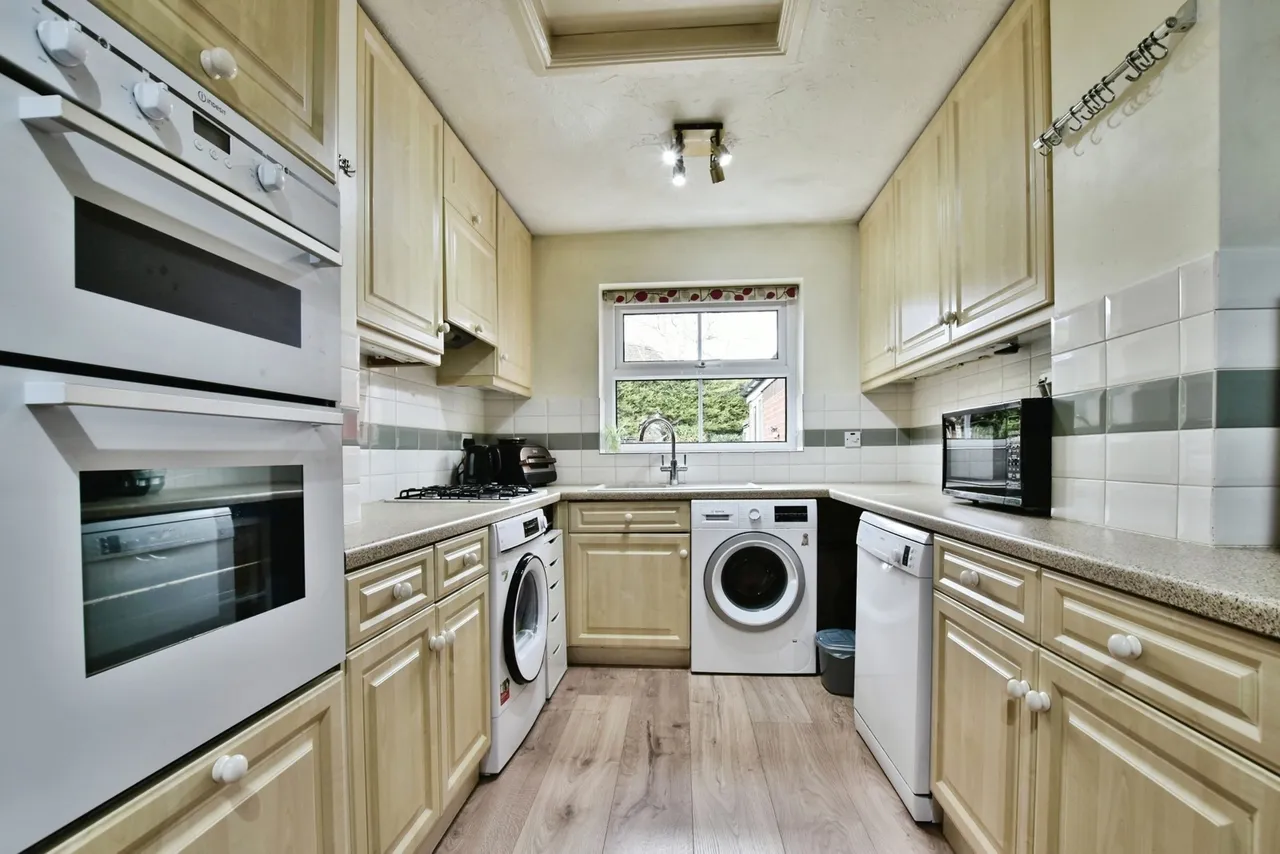 Templeton Drive, Altrincham, WA14, photo 3
