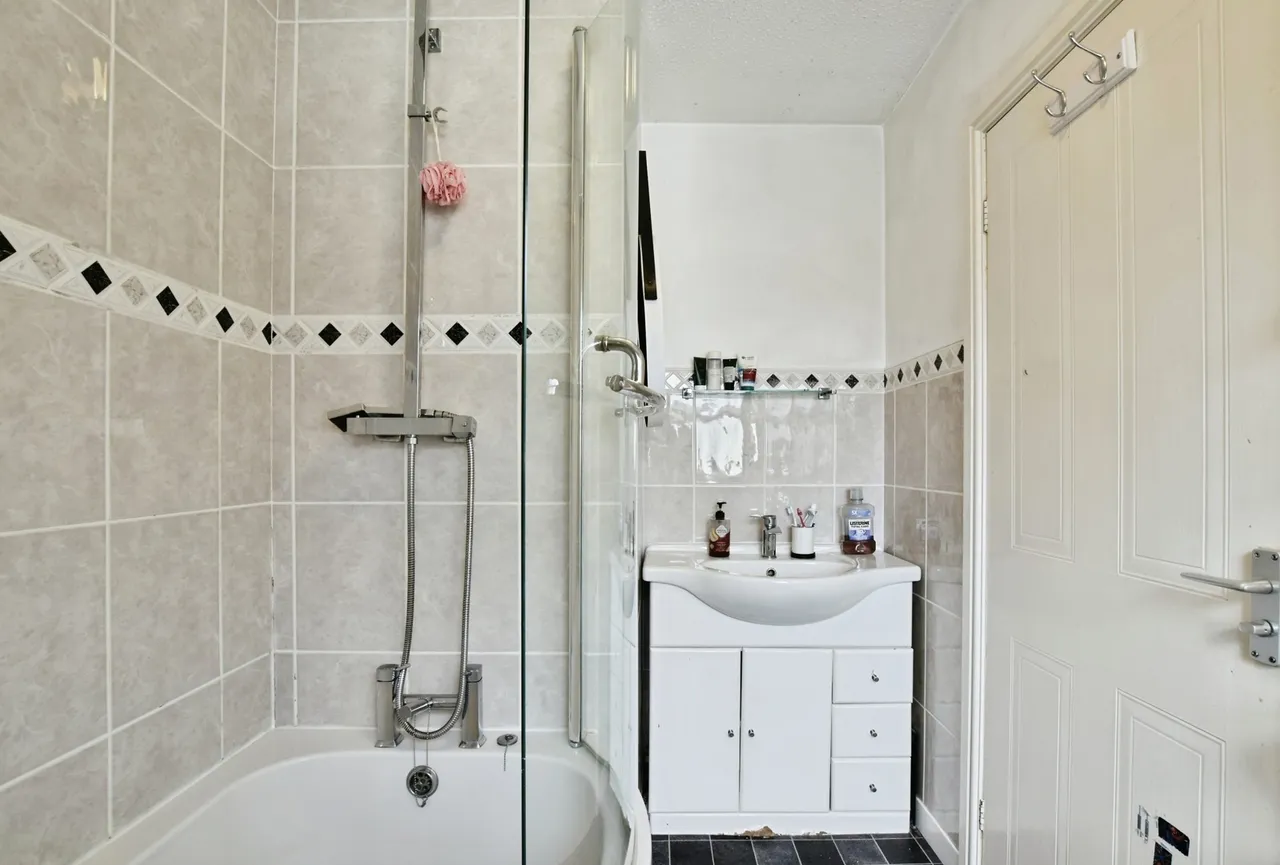 Templeton Drive, Altrincham, WA14, photo 13