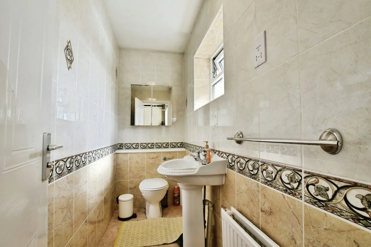Templeton Drive, Altrincham, WA14, photo 22