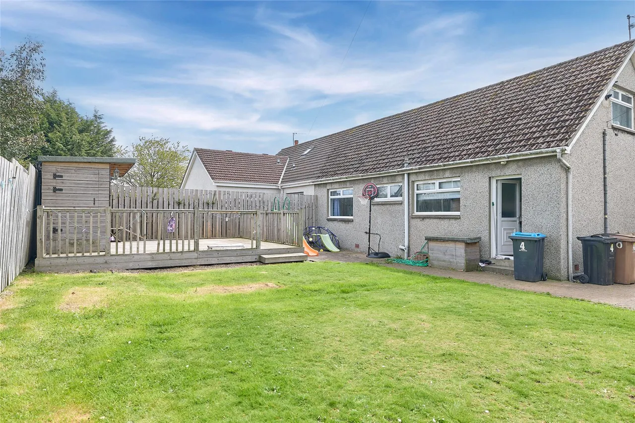 Glen Gardens, Dyce, AB21, photo 13