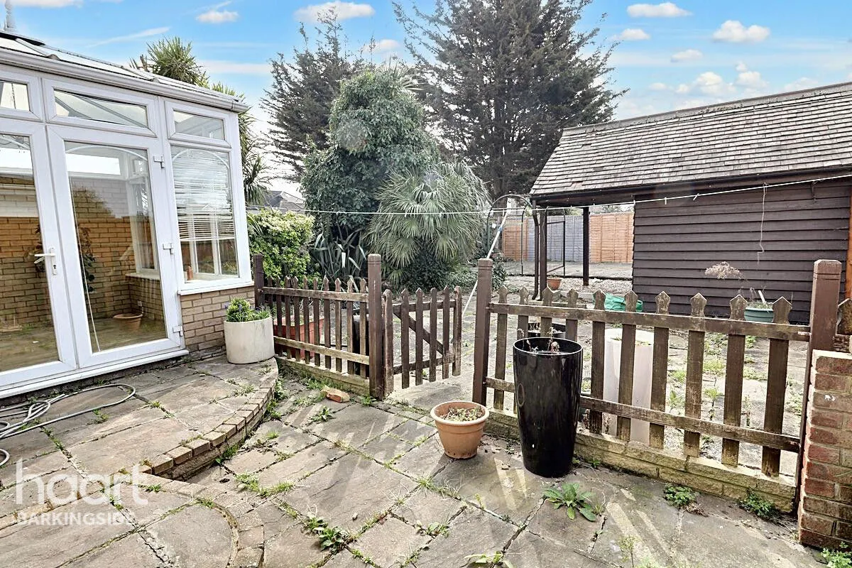 Campbell Avenue, Barkingside, IG6, photo 21