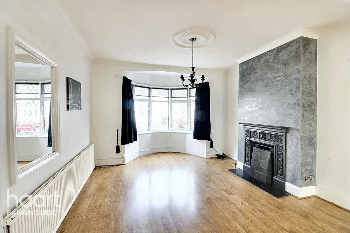 Campbell Avenue, Barkingside, IG6, photo 7