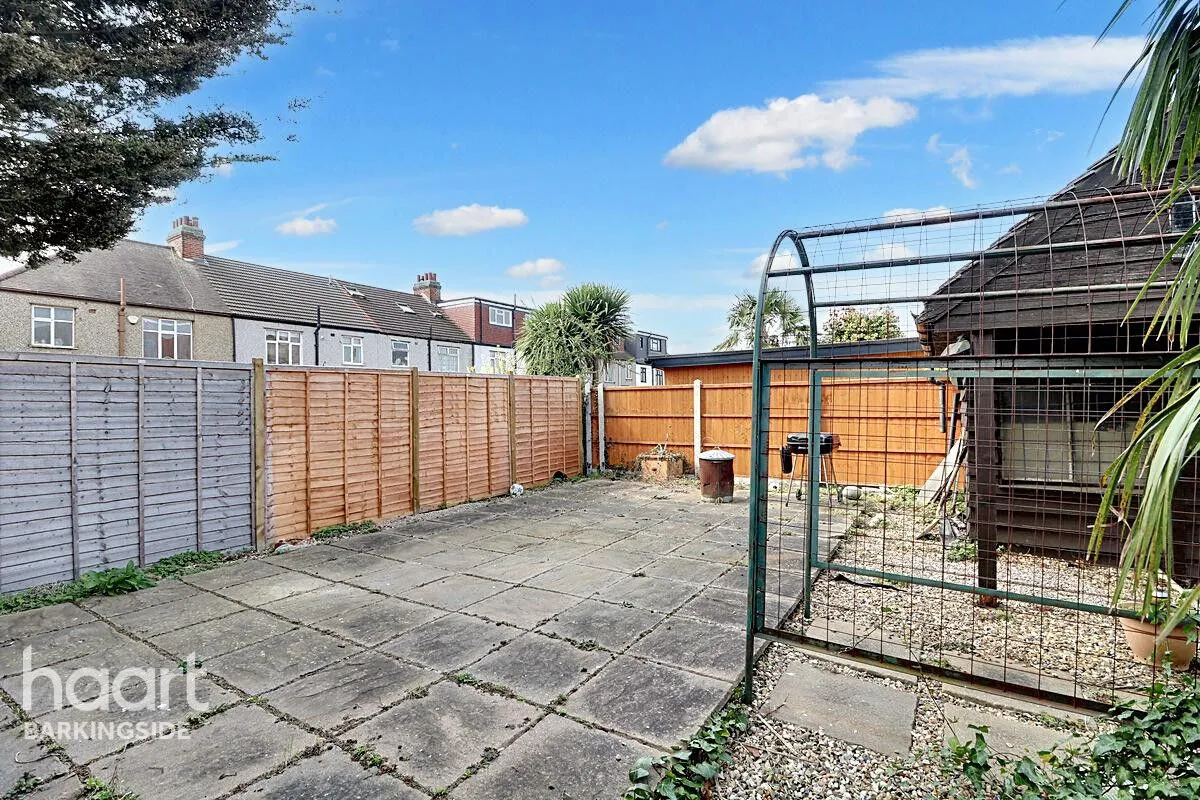 Campbell Avenue, Barkingside, IG6, photo 23