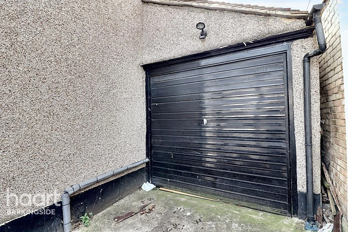 Campbell Avenue, Barkingside, IG6, photo 27