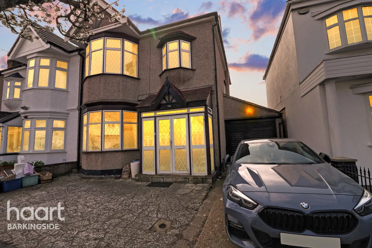Campbell Avenue, Barkingside, IG6, photo 2