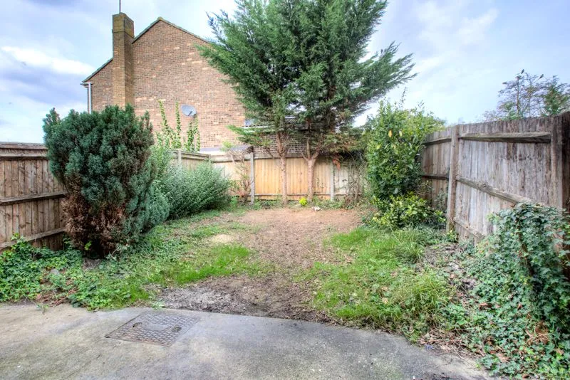 Lenside Drive Bearsted, Maidstone ME15 8UE, photo 2