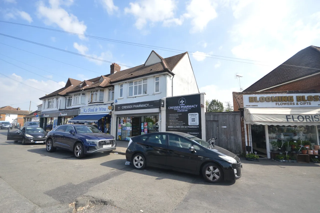 Cressex Parade, High Wycombe, HP12, photo 6