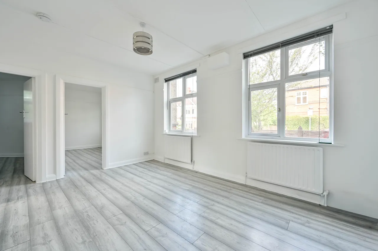 7 Norbiton Avenue, Kingston upon Thames, photo 2