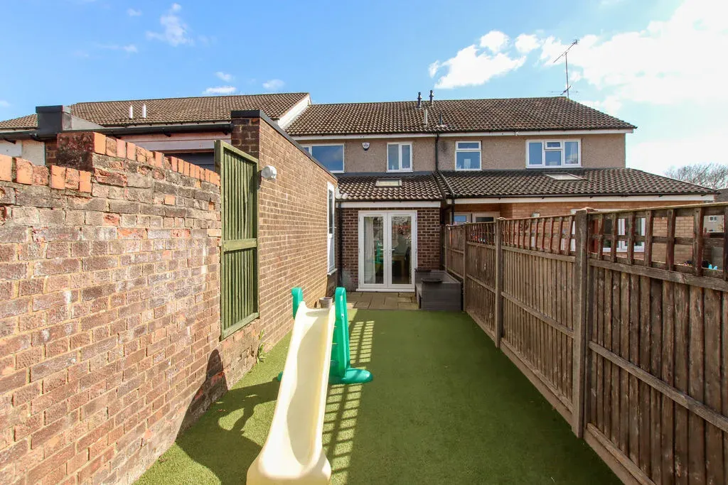 Barra Close, Hemel Hempstead, Hertfordshire, HP3 8TN, photo 17