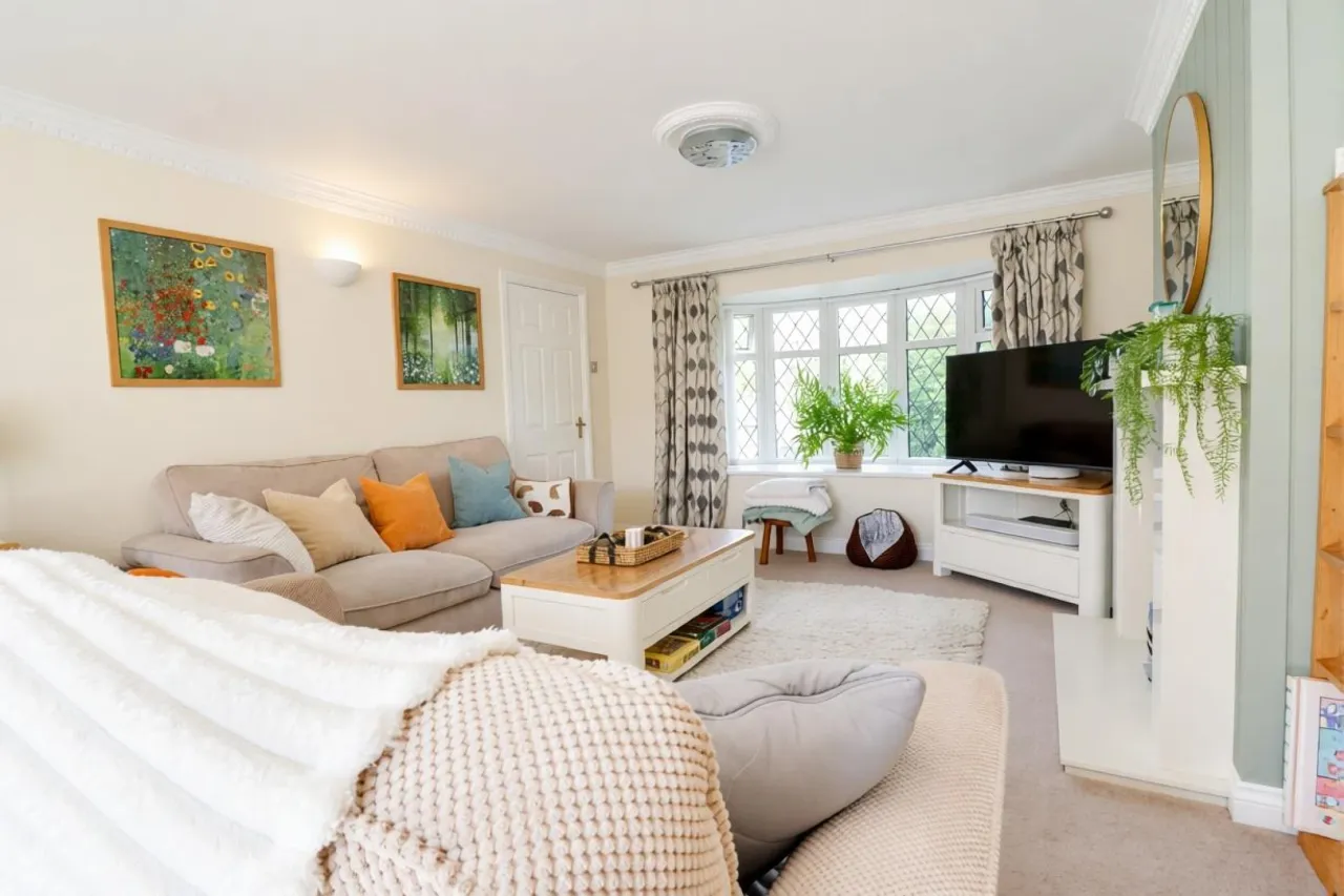 Essex Drive, Stoke-On-Trent, photo 6