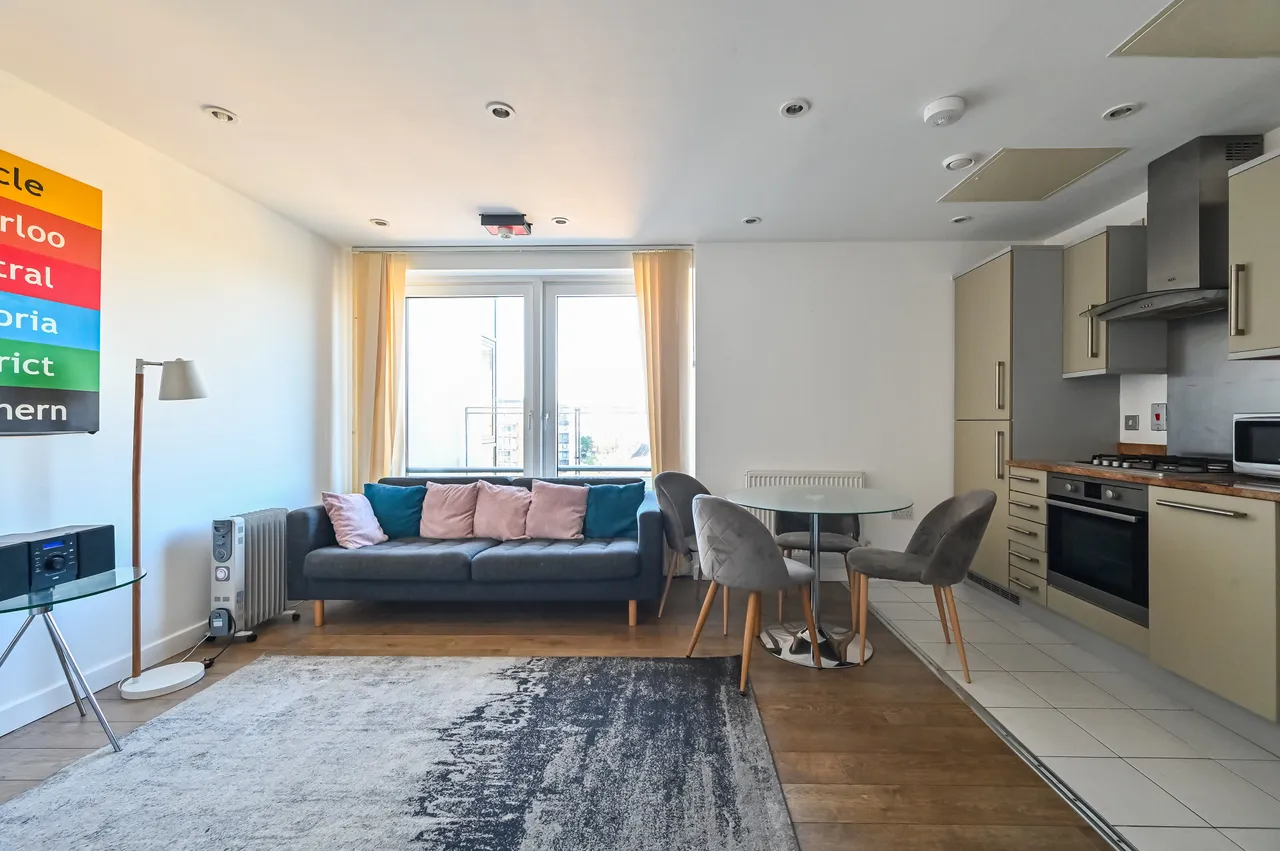 Flat 502, Lime View Apartments, 2 John Nash Mews, London, photo 11