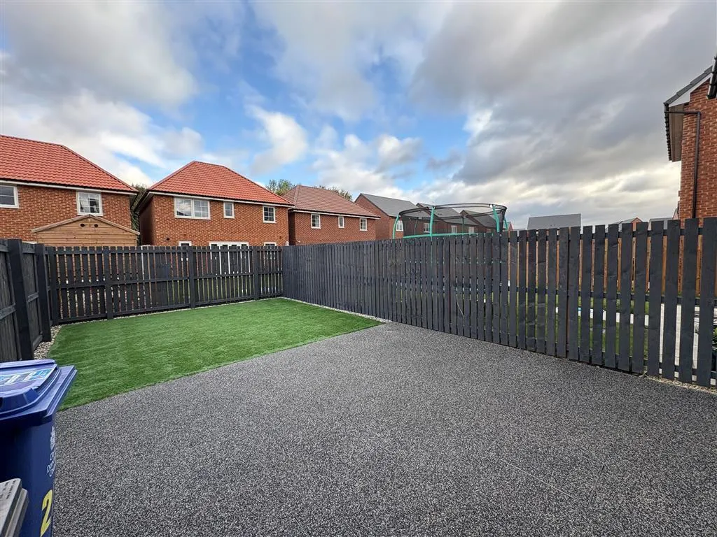 Riverside Lane, DONCASTER, photo 3