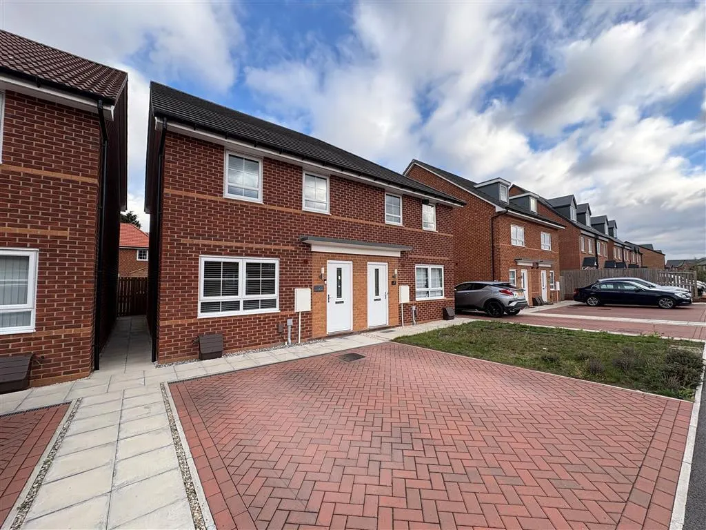 3 bed house to rent — Riverside Lane, DONCASTER