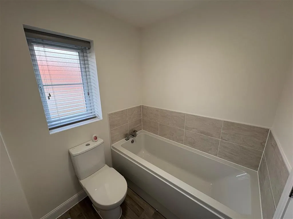 Riverside Lane, DONCASTER, photo 8