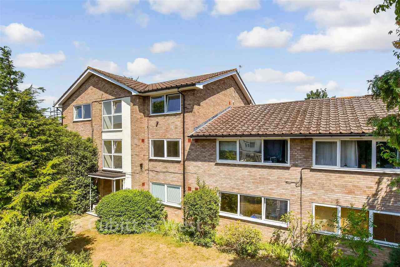 1 bed flat for sale, Stanley Road, Sutton, SM2