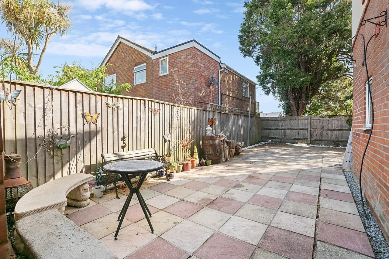 Ashley Road, Ashley, photo 5