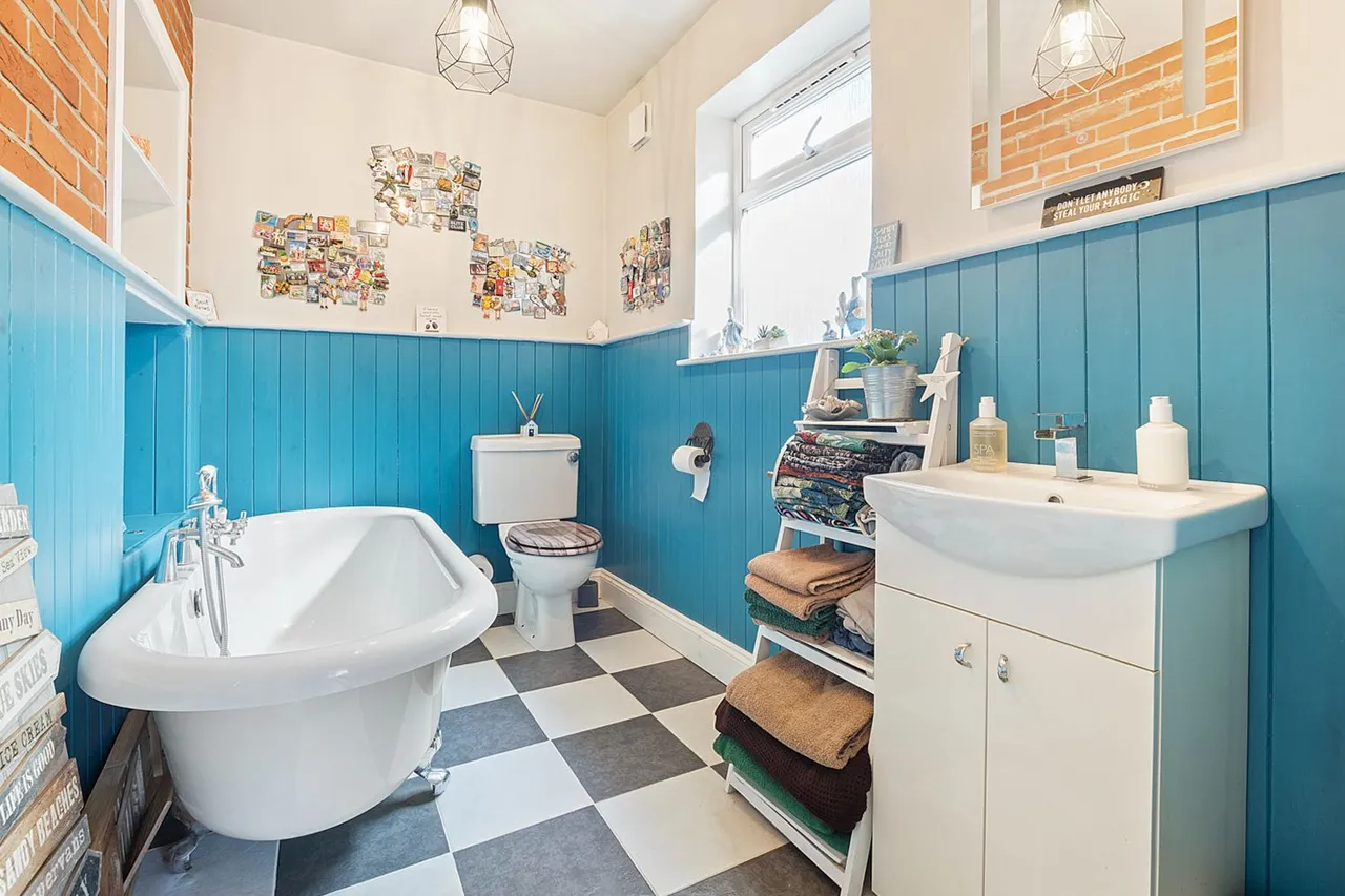 Ashley Road, Ashley, photo 13