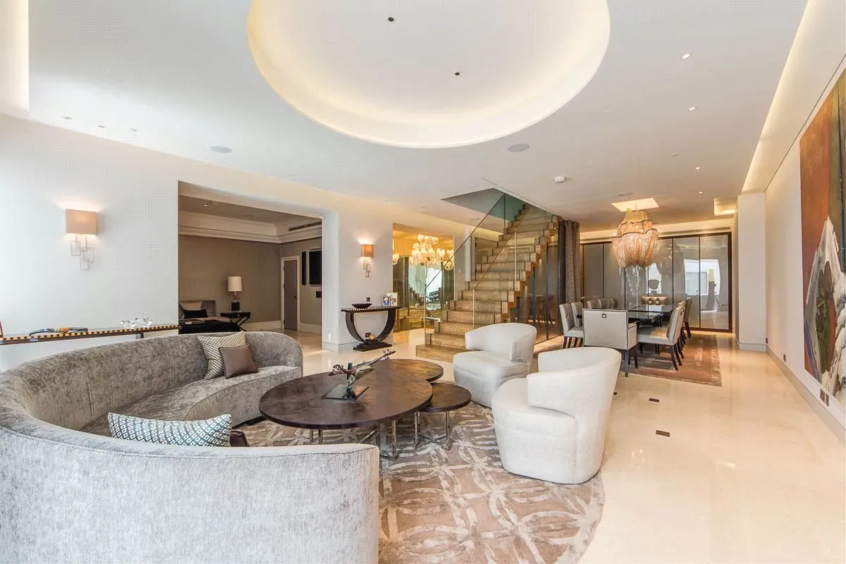 5 bed flat to rent, Princes Gate, South Kensington, SW7