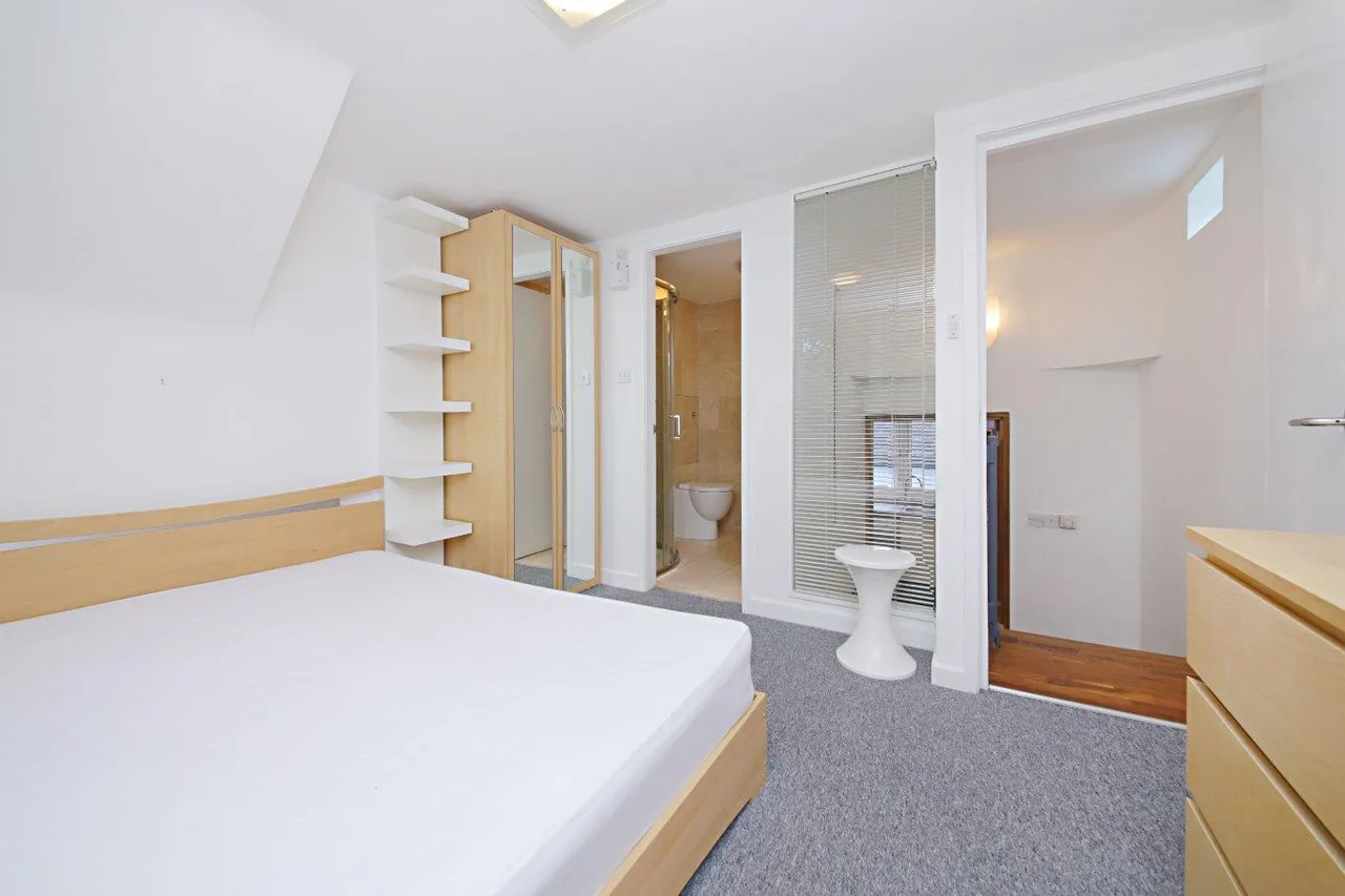 Mulberry Close, London, NW3, photo 5