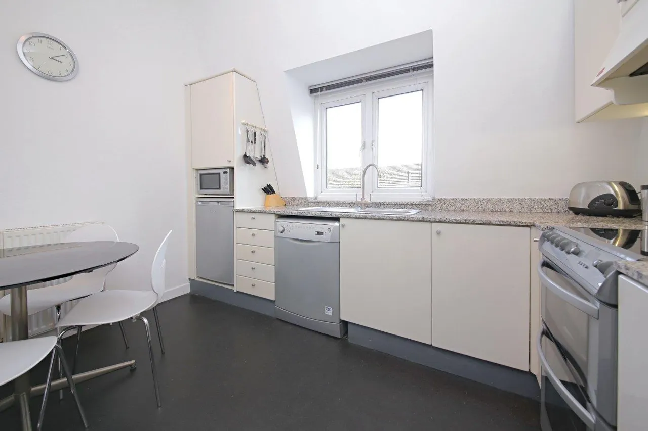 Mulberry Close, London, NW3, photo 3