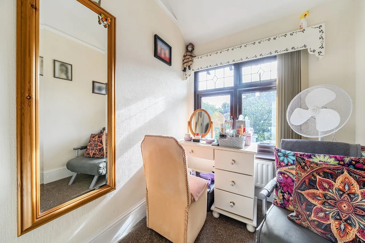 Rochdale Road, SE2, photo 11