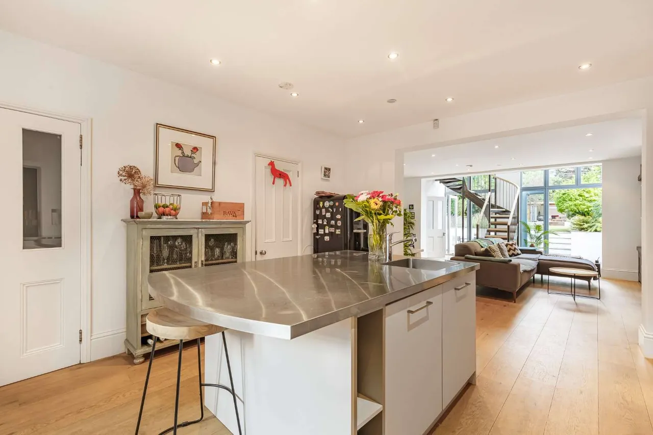 St. Margarets Road, Twickenham, TW1 1NL, photo 7